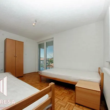 Apartment Apartman Wave